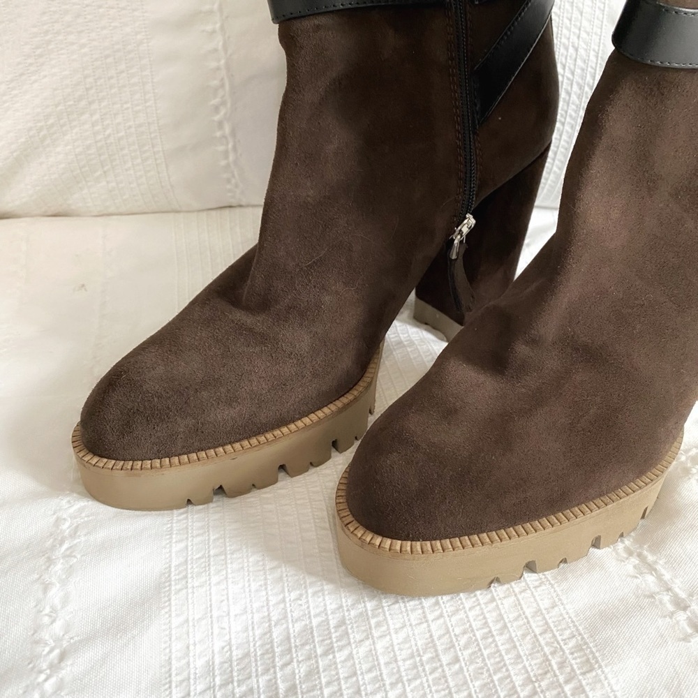 LA CANADIENNE BROWN SUEDE BLACK LEATHER STRAP CHUNKY TAN HEELED BOOTIES - 41 - Picture 6 of 10